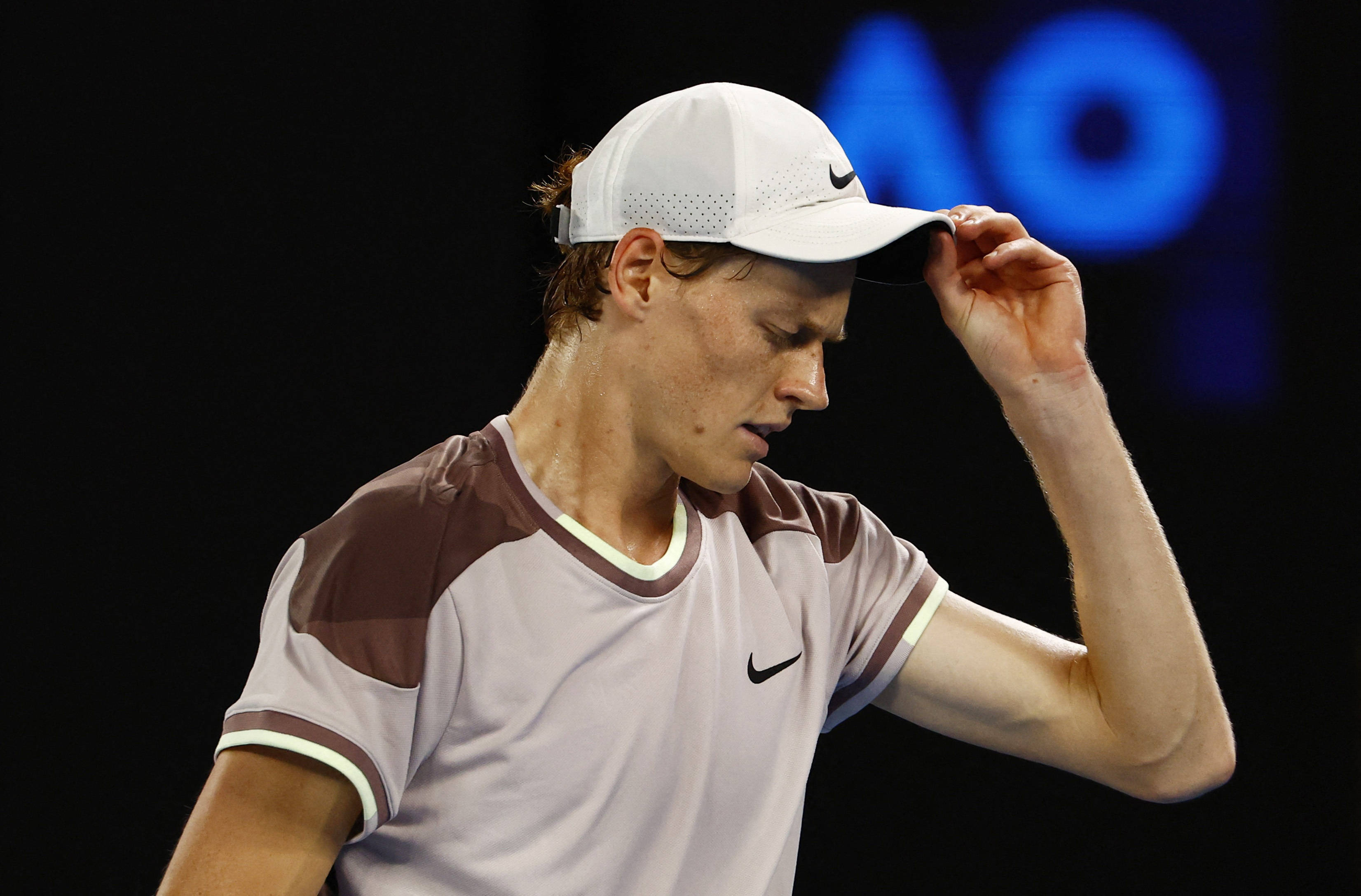 受赛后采访 受赛后采访