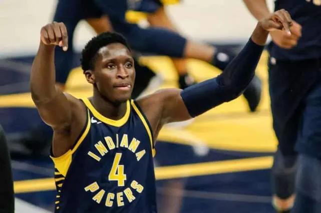 每位球员都 每位球员都