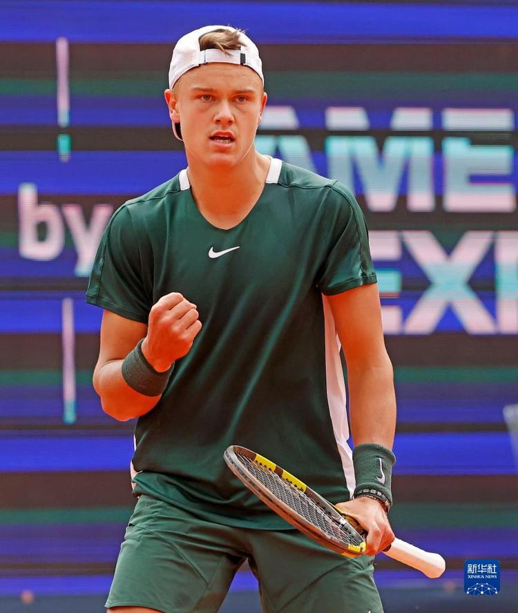 的年轻选手 的年轻选手