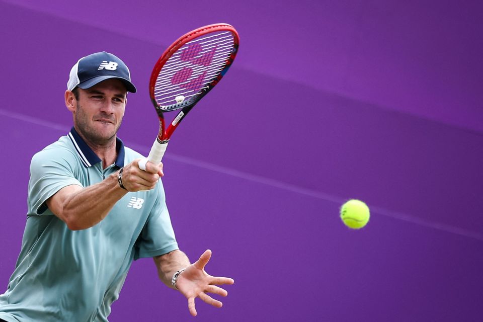 而且在场上 而且在场上