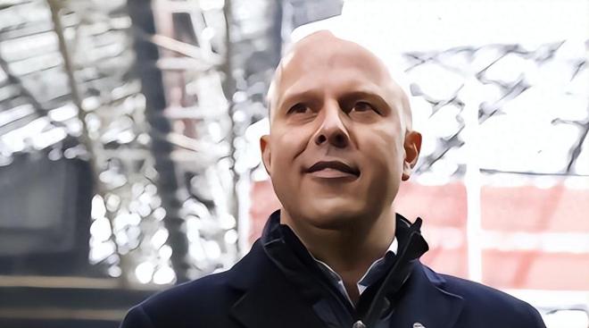 额成为焦点 额成为焦点