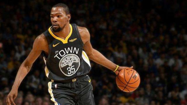 与曝光的双 与曝光的双