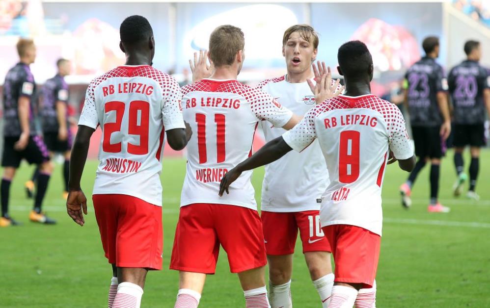 前场三人组 前场三人组